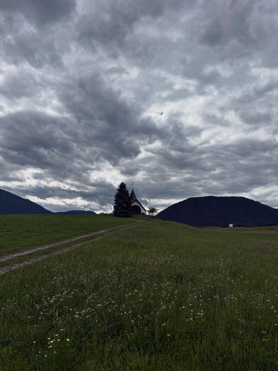 aaliyahmilleryv's tweet photo. Somewhere in Austria https://t.co/ZJY4mCHe3x