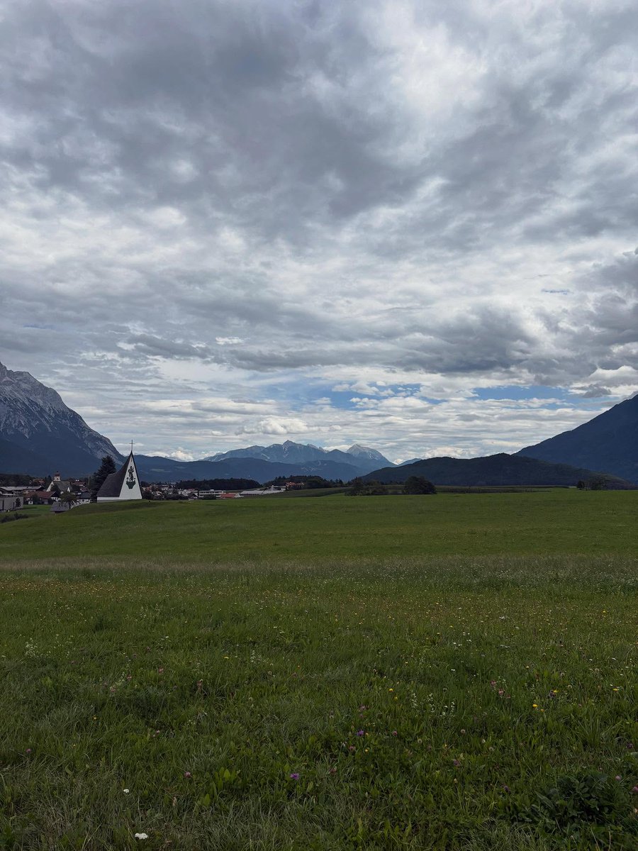 aaliyahmilleryv's tweet photo. Somewhere in Austria https://t.co/ZJY4mCHe3x