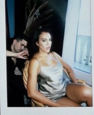 celebrities25's tweet photo. جورجينا https://t.co/5a8OHnPtTw