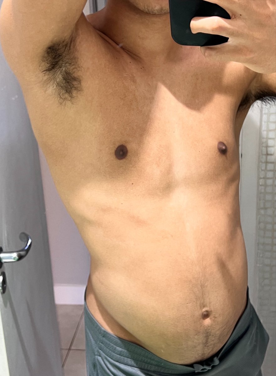 jay4gainers's tweet photo. I love seeing that I am getting fat and that all my effort is being rewarded 🥹
#gainer #bulking #exjock #fathog #feedee #belly #fat #muscle #pits #hairy https://t.co/jmlA6xDKBE