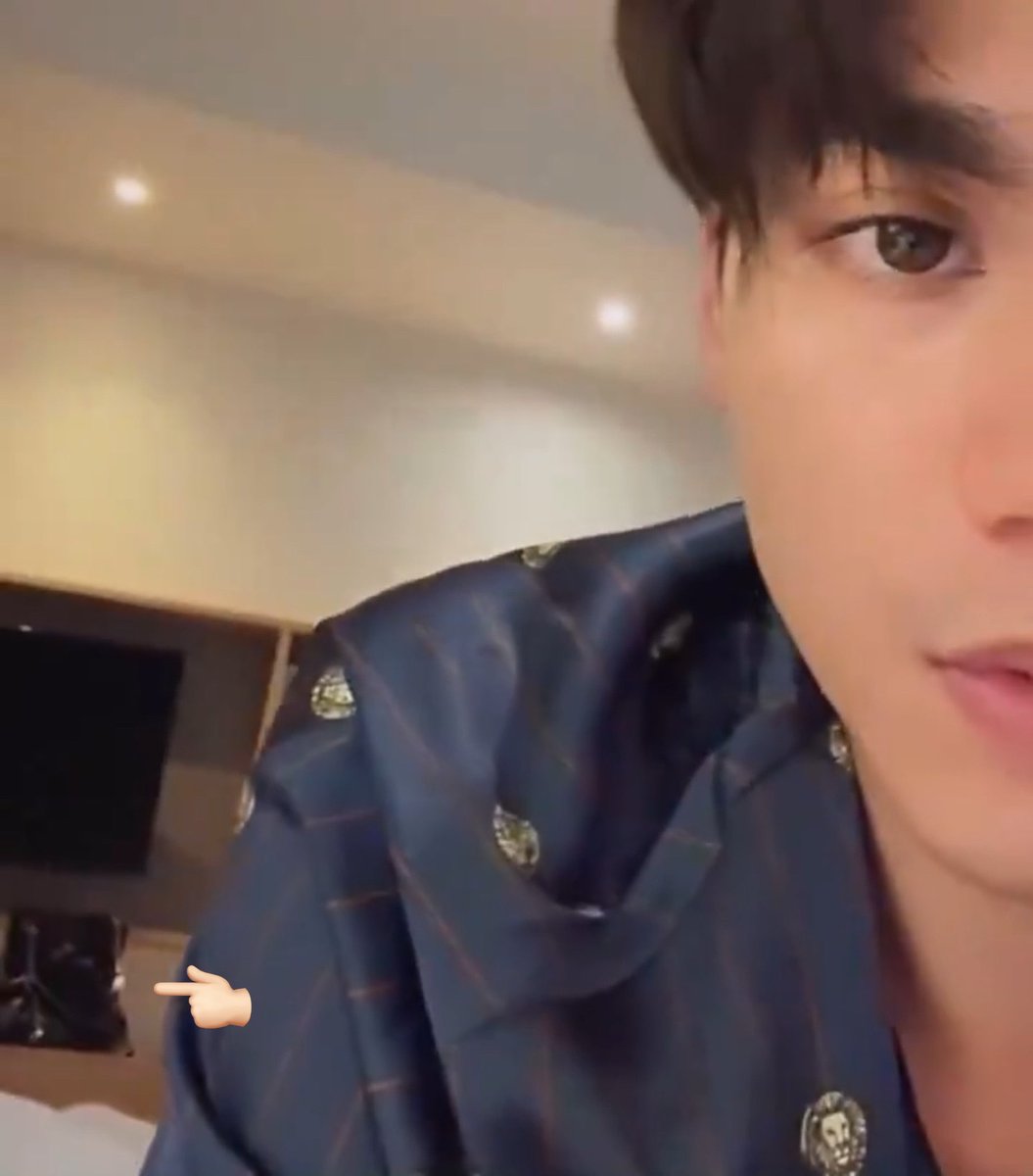 babymeowyjw's tweet photo. ใช่ชาแนลบิบี๋ป่ะ ข้างหน้า ysl ของหะริด >__<

˗ˏˋ #KengNamping #เก่งน้ำปิง  ♡ https://t.co/5knQqqcQAC