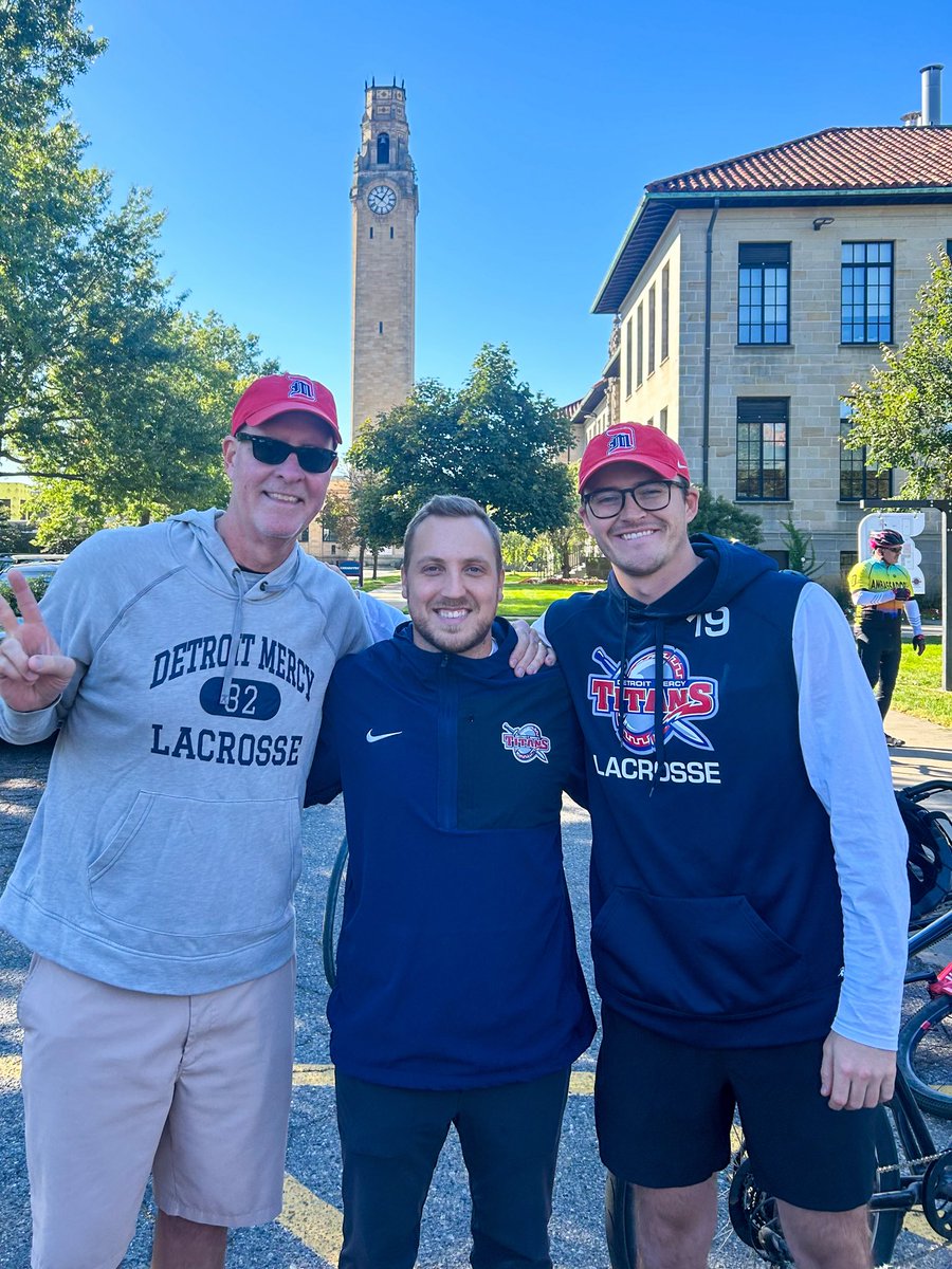 Detroit_WBB's tweet photo. Homecoming ‘26 with the squad 📸⚔️
#detroitmercywbb #titanupp #wbb #detroitscollegeteam https://t.co/e3JvwiUS5s