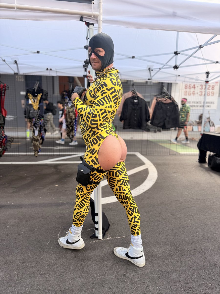 GearedGlory's tweet photo. Helping out at the @AlfonsDovana booth today. Say hi #folsom https://t.co/Tb9IFW5JB4