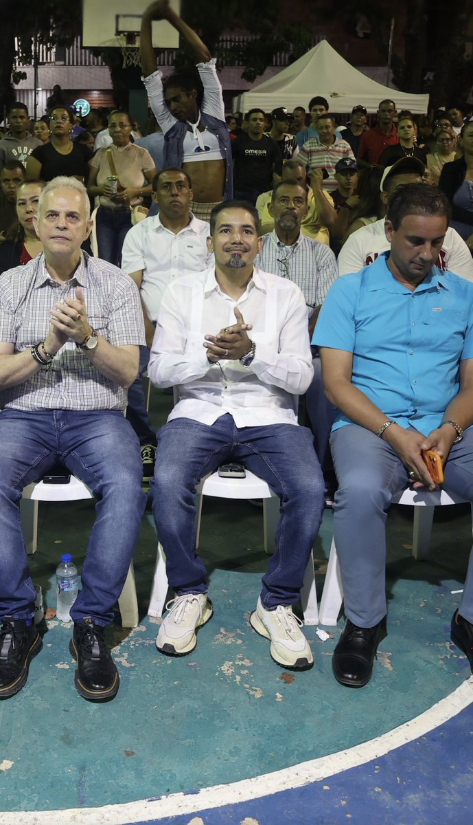 RogeG14's tweet photo. ¡Jarabacoa celebra hoy 168 años de vida municipal! 🎉🏔️

Lo festejamos con buena música, grandes amigos y toda la energía de Krisspy en tarima, gracias a nuestros legisladores Rogelio Genao y Rogelio Alfonso Genao.

Junto al alcalde Joselito Abreu, el subdirector del INABIE, Luis Valdez, y los amigos Memo Peñalo, Alfredo Abreu, Contrerita, Odalis Tavares, Camilo Ramírez y muchos más, compartimos una noche llena de alegría y orgullo por nuestras raíces, por el camino recorrido y por todo lo que juntos podemos construir para Jarabacoa. ❤️

¡Felicidades, Jarabacoa! 🇩🇴