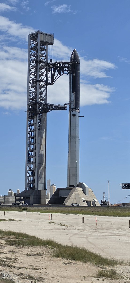 LarryMccarty's tweet photo. Ready for launch! @SpaceX https://t.co/3Ur0X3hXJo