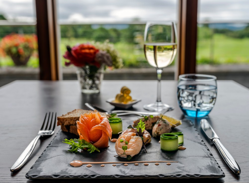 noahcarter1f0pr's tweet photo. FOOD THAT SELLS

For hotels, restaurants and hospitality businesses, food and beverage is more than a menu—it’s a chance to attract customers and grow revenue. Professional photography helps showcase dishes, promote drinks, create social content, https://t.co/YtHOx5kCAQ