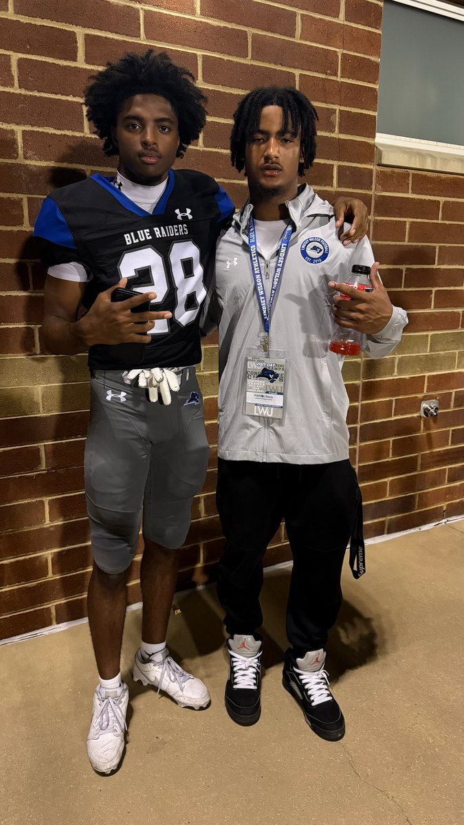 Kam_Davis27's tweet photo. Thanks for the great game day visit a few weeks ago vs Ave Maria! 

 @Coach_Gurau @Coach_Crisp @LWUfootball @noy_garrett @LausanneFB @CSmithScout @Andrus1F https://t.co/hLjl5vsoo3