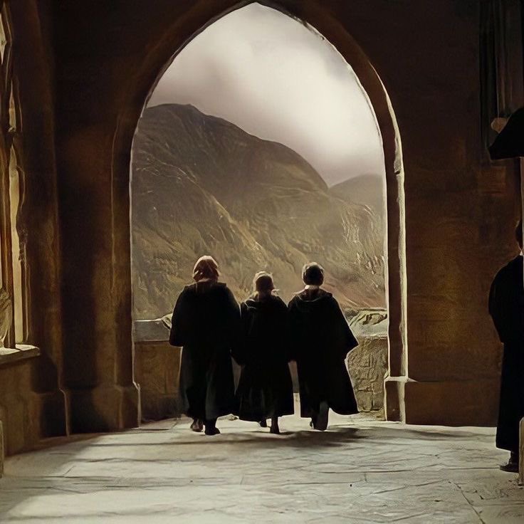dreamythngs's tweet photo. magical world of Hogwarts https://t.co/DBGWwTS68Z