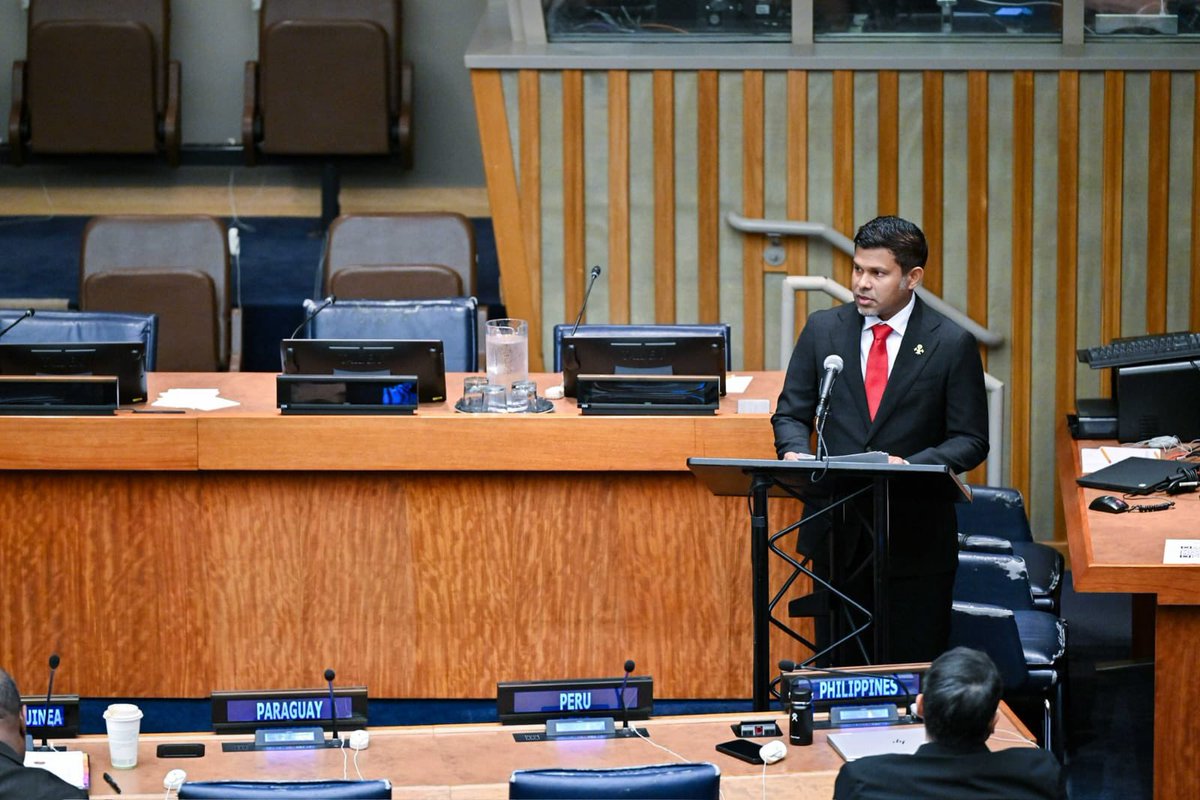 IruthishamAdam's tweet photo. 🌍The #Maldives message was echoed in every room 🇲🇻🇺🇳

From the high-level meetings on right to development, to sea-level rise, pandemic prevention and preparedness, #Maldives called for stronger cooperation that expand the choices available to us.

Across the week, we championed: 

✅ a rule-based order,
✅ #SIDS priorities, 
✅ a fairer financial system,
✅ rights of the Palestinians
✅ women’s leadership, 
✅ quality education,
✅ and heritage protection.

@presidencymv 
@MoFAmv 
@MVPMNY 
@MDVinGeneva 

#MDVatUNGA81