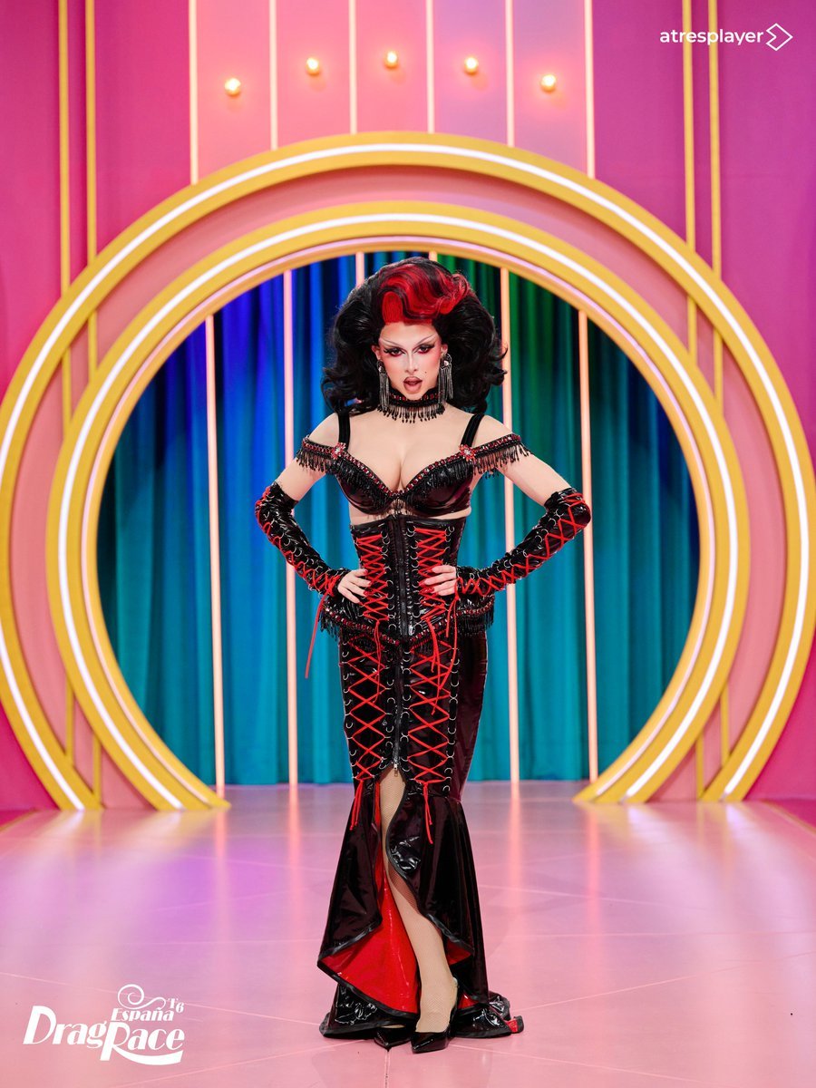 DragRace131's tweet photo. Come on through! 🥳

💖 @cocolunashow_, Alma DeSoul and @imkimmiller kick off the sixth season of #DragRaceEs

✨ Live #DragRaceEstreno ▶️ https://t.co/YKc3gA25fA #dragrace https://t.co/Jqyk8pk0t3