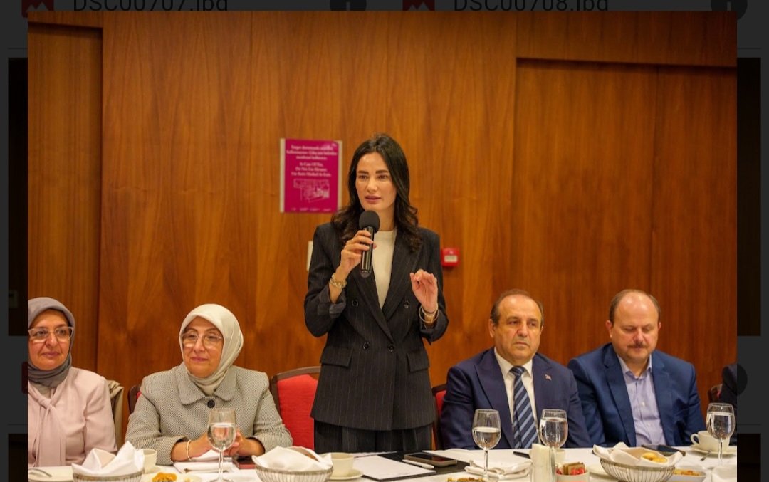 NurdanOzavc's tweet photo. Aydın Milletvekilimiz Sn @SedaSaribas09 ve teşkilatımız ile  El Emeği Pazı’nda emek veren  kadın esnaflarızla bir araya geldik.

Üreten, emek veren ve ekonomimize değer katan kadınlarımızın her zaman yanındayız.

@salihademirer
@srkplt
#TürkiyeYüzyılıBulışmaları https://t.co/M2UyR5x7py
