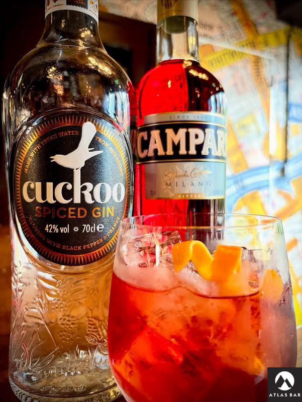 TheGinBible's tweet photo. End the #weekend with a little spice #Manchester and a #Negroni @TheAtlasBar 🤩
Our @CuckooGin Spiced #Gin Negroni is bold, warming and bittersweet — its certainly our customers top pick tonight 🍸 #NegroniWeek https://t.co/yRXfdW78MN