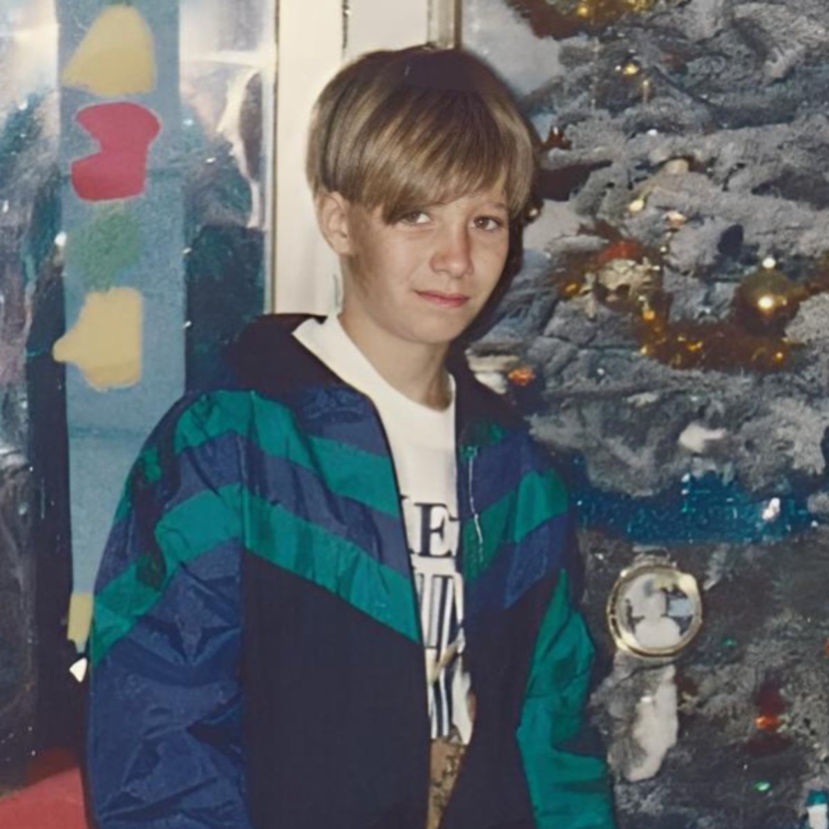 creepydotorg's tweet photo. In June 1994, 13-year-old Nicholas Barclay disappeared after a basketball game in San Antonio, Texas.

Three years later, his family got a phone call from Spain. Nicholas had been found.

His sister flew to Europe, identified him as her brother, and brought him home. But the person she brought back was not Nicholas.

He was Frédéric Bourdin, a 23-year-old French serial imposter with brown eyes and a thick French accent. The real Nicholas had blue eyes and light brown hair.

Bourdin told the family he had been kidnapped by a child sex ring and tortured in Europe. He said his captors had changed the color of his eyes with chemicals and forbidden him from speaking English.

The family believed him. For almost five months, they lived with a complete stranger.

But a private investigator noticed that his ears didn't match Nicholas's in old photos, and the FBI exposed the fraud.

After his arrest, Bourdin made a disturbing claim. He told agents the family had known he was a fake all along, and had only taken him in to hide what really happened to Nicholas.

His accusations were never proven.

The real Nicholas Barclay has never been found. What happened to him remains a mystery.