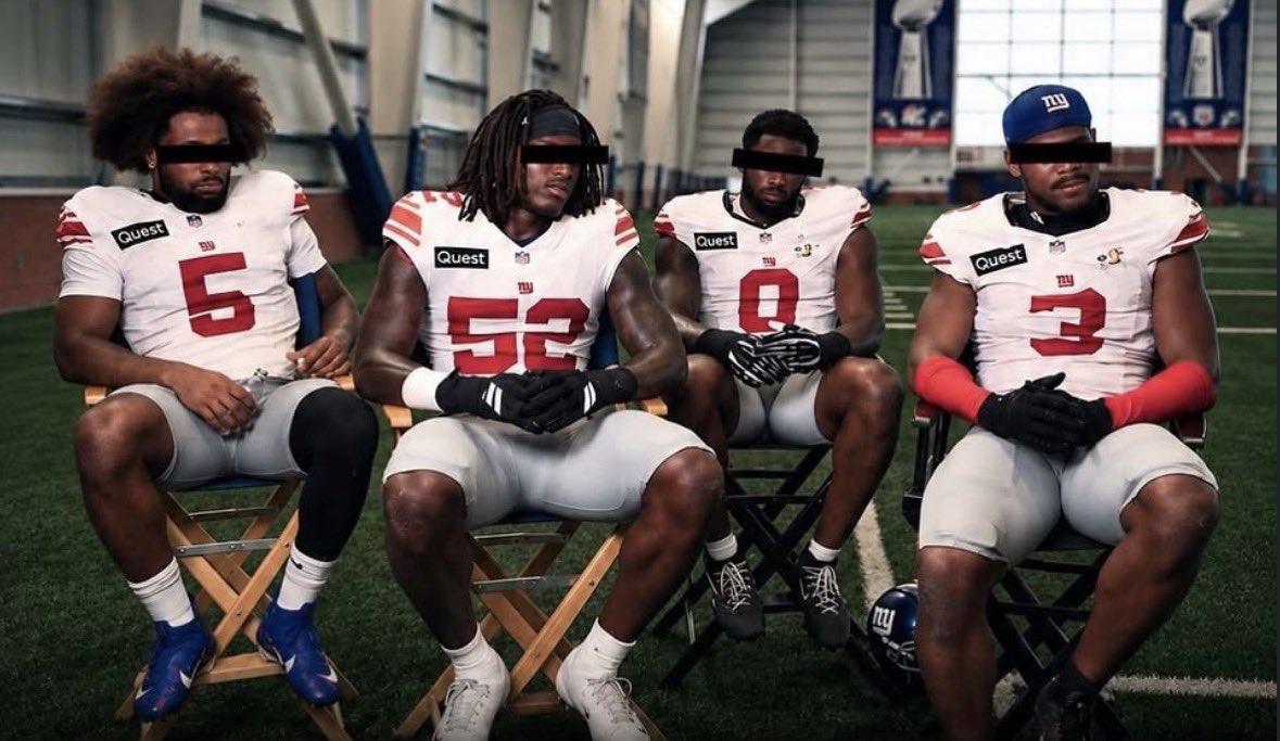 LeeksNaberhood's tweet photo. fakest demons in the nfl https://t.co/FwWKh3iQVF