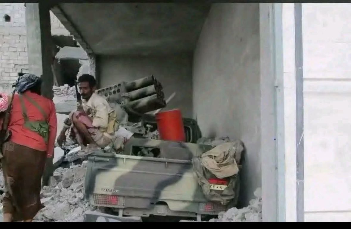 khlan111's tweet photo. عدوان غاشم على أطقم مدنية كانت تحمل قاذفة حلاوا و جعالة أطفال ، لأطفال تعز …!

والله لو نسكت لهم لا يقولوا هكذا ، 
إعلام الحوثي اوقح من مايا خليفة شخصيا https://t.co/Msy67aAxHD