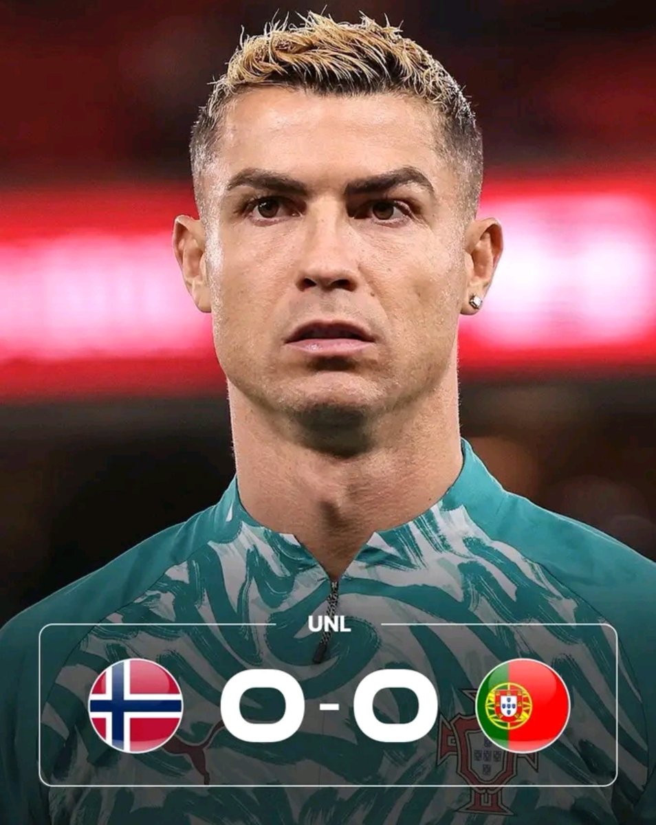 nafi_auwal80838's tweet photo. 🚨🇵🇹 CRISTIANO ON THE BENCH!
No Haaland vs Cristiano just yet — the Portugal captain starts on the bench against Norway. 👀
🐐 Will the King come on and score goal No. 980? 🔥 https://t.co/OdhDsFD57W