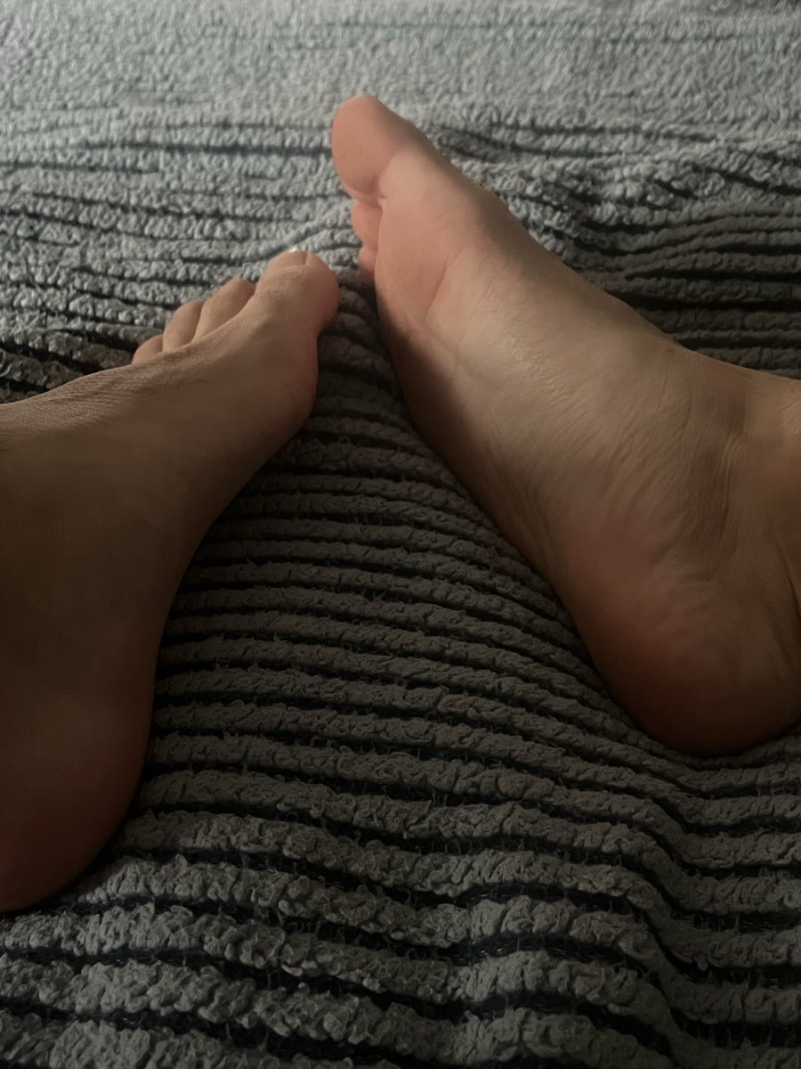 edlatintwink's tweet photo. Feet #fetish #feet #onlyfans https://t.co/mEg82f0Qj6
