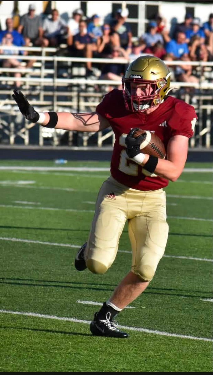 cayden_kite's tweet photo. Broke my ankle over the summer and just got released to play a couple weeks ago. Will post film towards end of the season. https://t.co/WyGFJqGPLY