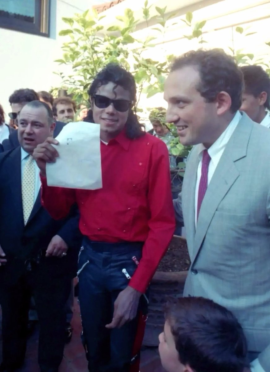 venuswiz's tweet photo. and more rare shots, here in rome 1988. his pants are cool af https://t.co/AHveWs28yK