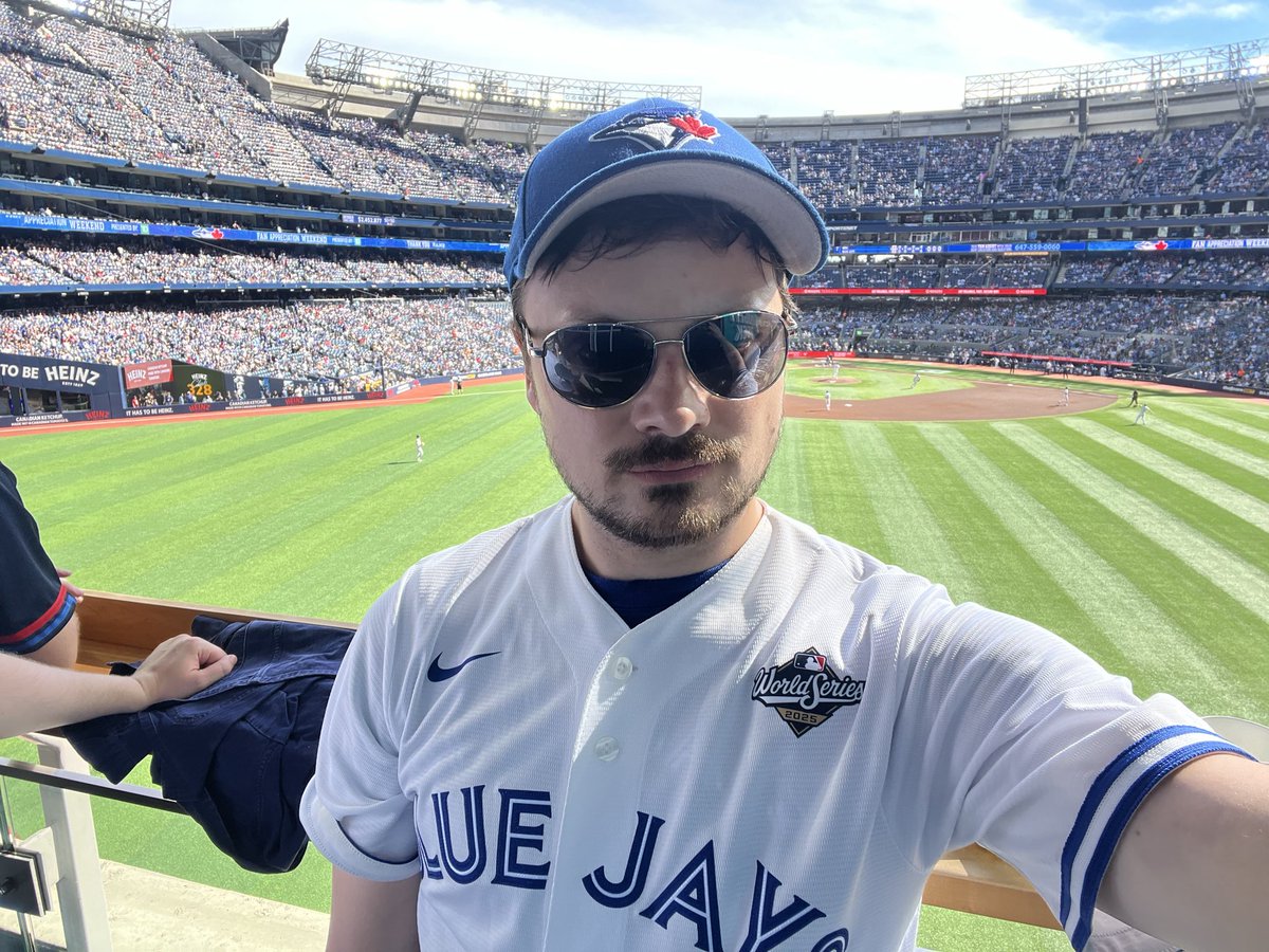 LukewSavage's tweet photo. One last time. Let’s play ball. #BlueJays50 https://t.co/accPgMITsT