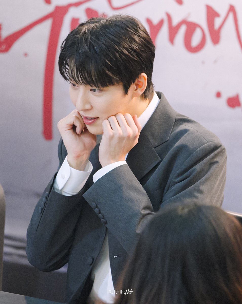outofthenib's tweet photo. 이 화질로 올리고 싶은데 말이지 https://t.co/6ezBnUceWK