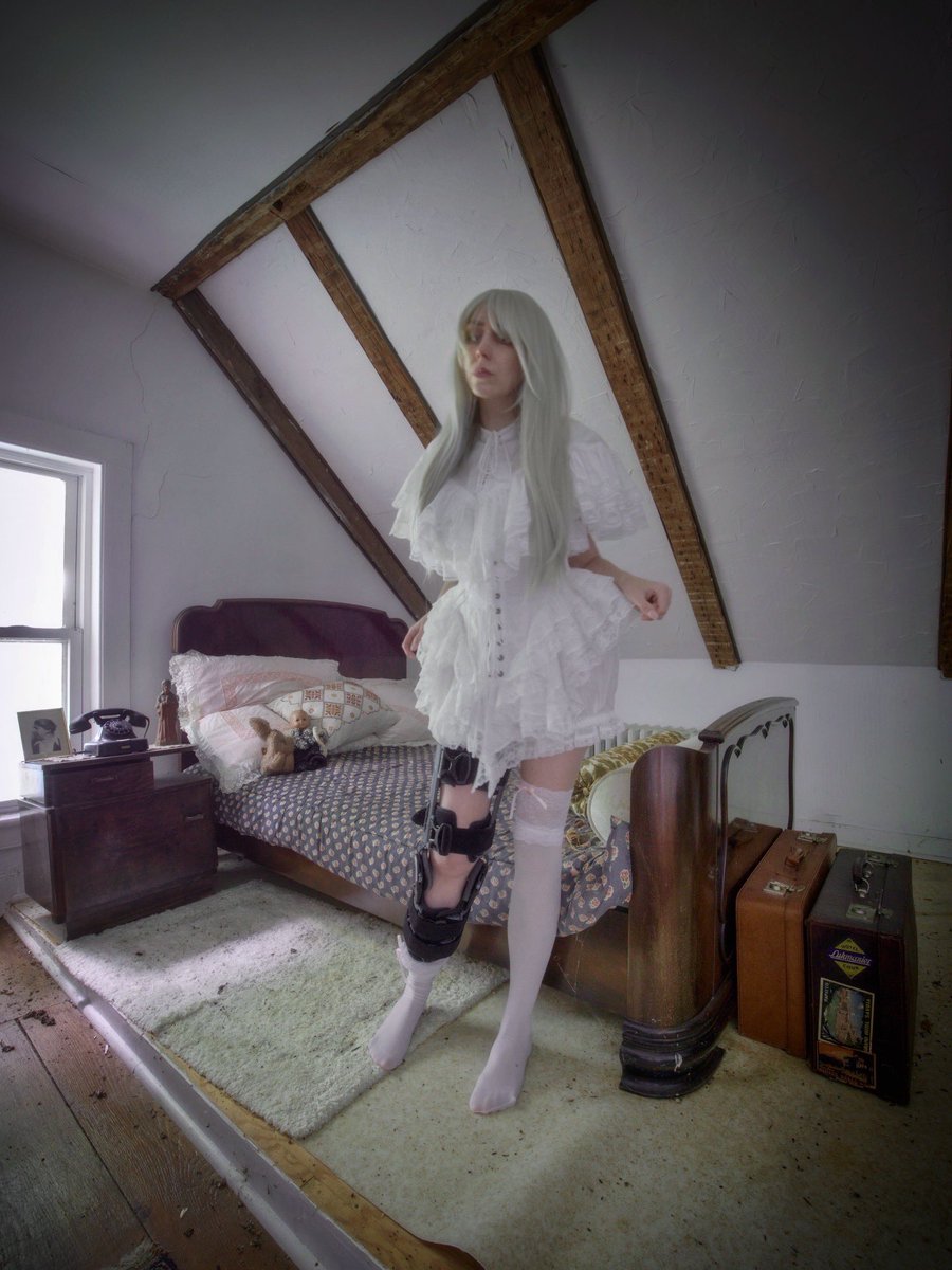 veiled_void's tweet photo. The Sickly Victorian Child

This was a challenge to do. I have to wear a full leg brace for months after breaking my knee last month. I accidentally found this place and I usually have dresses in my car and brought camera gear
Wearing @Selkie
Use code VEILED_VOID for a discount https://t.co/m4KkOFLqFT
