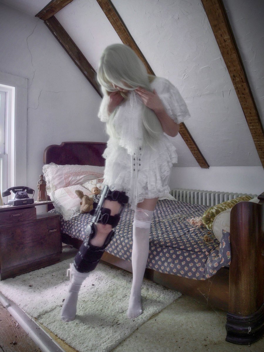 veiled_void's tweet photo. The Sickly Victorian Child

This was a challenge to do. I have to wear a full leg brace for months after breaking my knee last month. I accidentally found this place and I usually have dresses in my car and brought camera gear
Wearing @Selkie
Use code VEILED_VOID for a discount https://t.co/m4KkOFLqFT