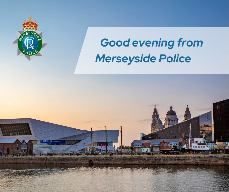 MerPolCC's tweet photo. Good evening Merseyside! Emma, Kate and Lucy  from team 3 with you this evening until 7am. Please message with any enquiries or non-urgent reports. Always remember to dial 999 in an emergency. Stay Safe and enjoy your evening https://t.co/ha1dM4Bhdc