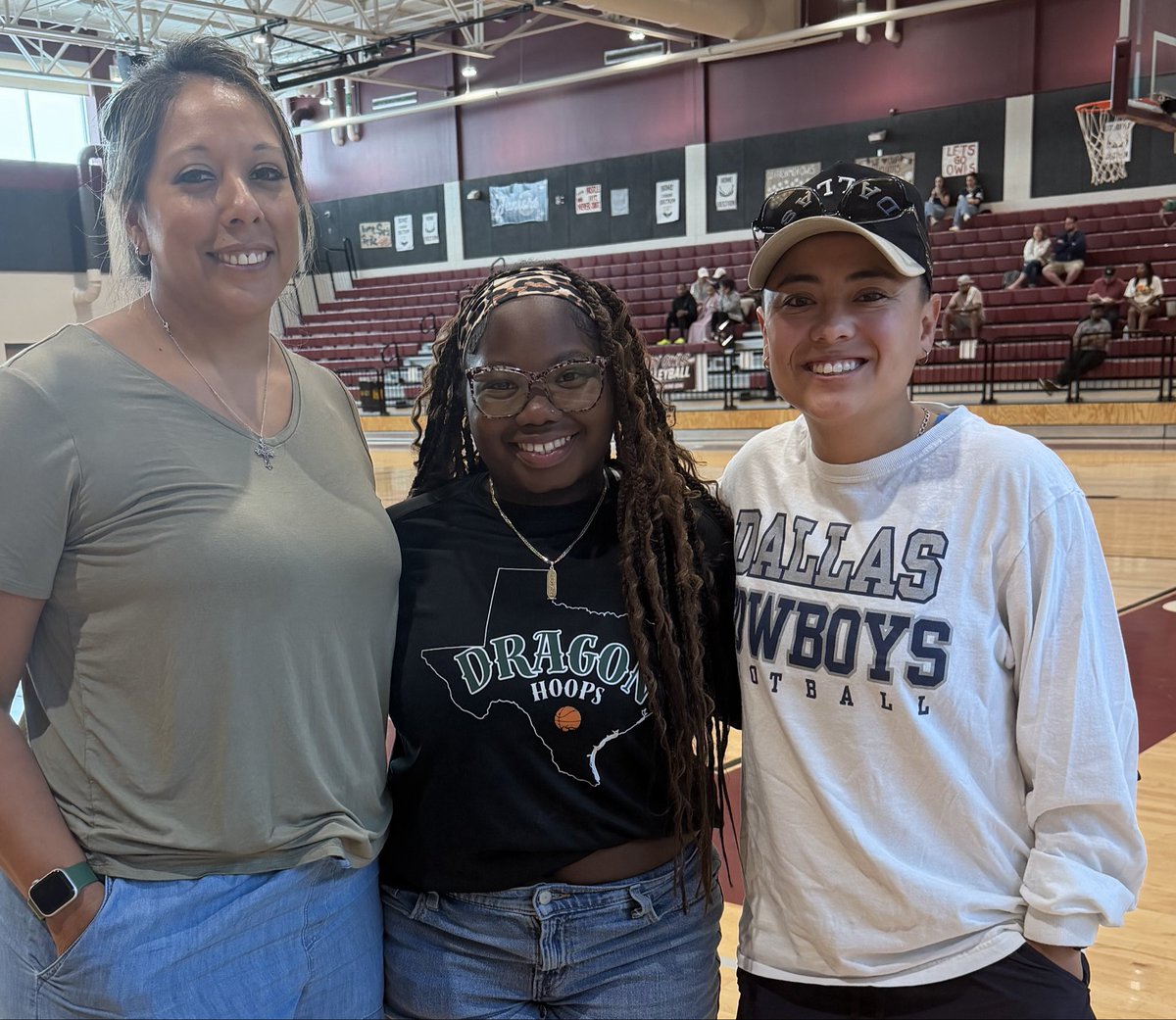swisd_swhgbball's tweet photo. 5-0 to Finish out Fall League! 

Proud of the work, energy, &amp; toughness our girls showed all fall.

A HUGE thank you to Coach Flowers for helping us get better &amp; keeping us competing! 💚 Was great to see Kenzie back in Dragon Hoops gear! 

24 DAYS! Dragon Hoops is coming… https://t.co/ZYQ5NMajyl