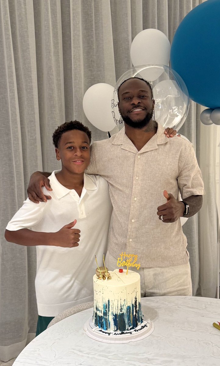 VictorMoses's tweet photo. Happy 14th birthday to my boy Brentley! ❤️ Watching you grow into the young man you are today makes me so proud. Keep being yourself, chasing your dreams and shining bright. I love you always son 🎉❤️ https://t.co/C0bURNTyMD