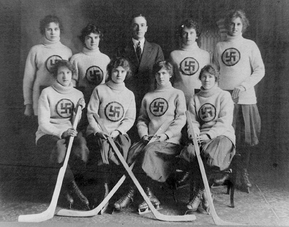frostblute's tweet photo. Edmonton Swastikas Hockey Team, 1916 https://t.co/bqxxk4FzwV