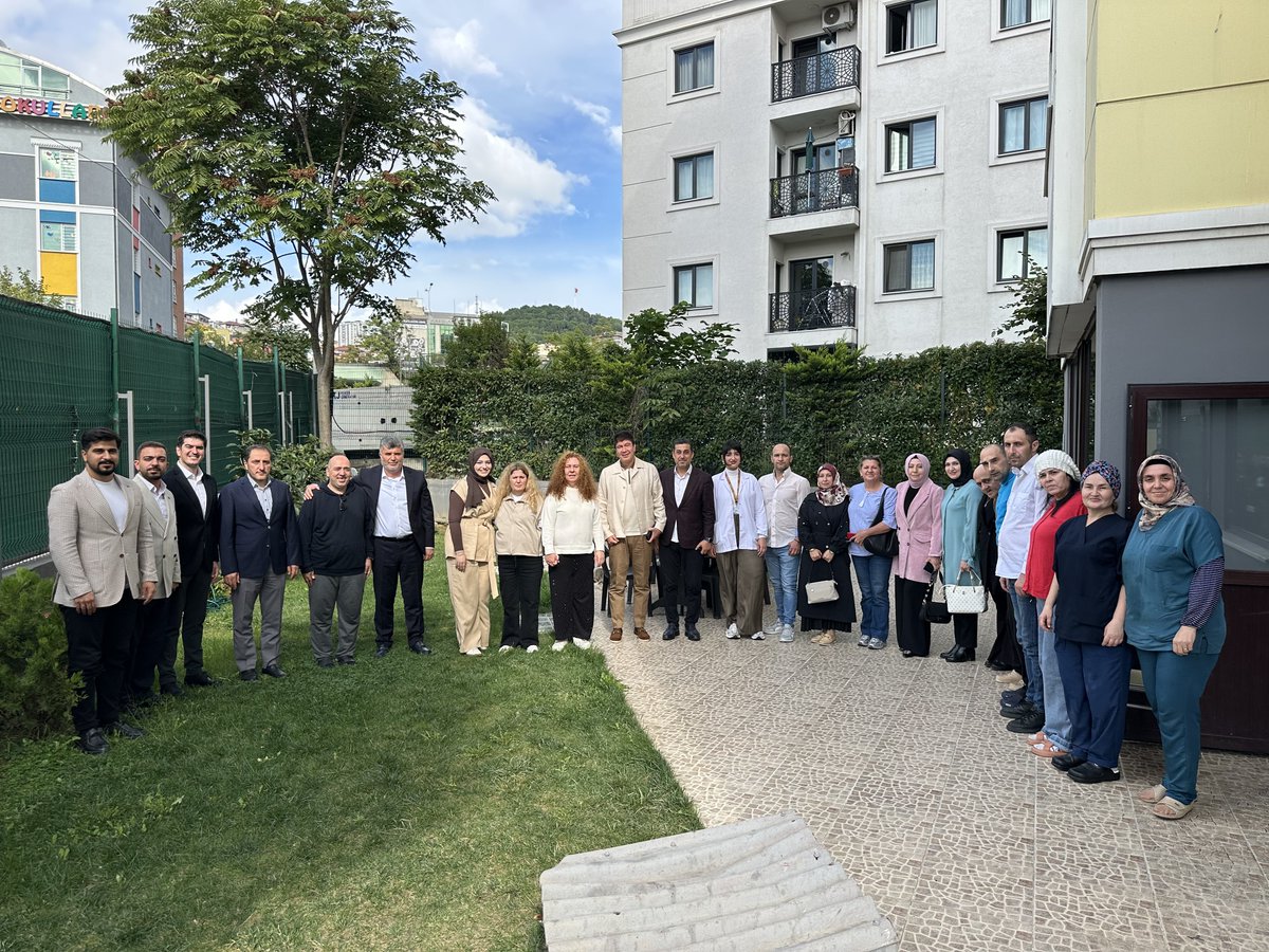 PendikAKGenclik's tweet photo. MKYK Üyemiz @menderesturel’in katılımıyla Türkiye Yüzyılı Buluşmaları İstanbul kapsamında Pendik’te sahadayız! 🇹🇷

Teşkilatımızın tüm kademeleriyle birlikte Pendik’te vatandaşlarımız ve esnaflarımızla bir araya geldi.

Türkiye Yüzyılı için durmadan, yorulmadan sahadayız! 🇹🇷 https://t.co/FKUjIEEfLU
