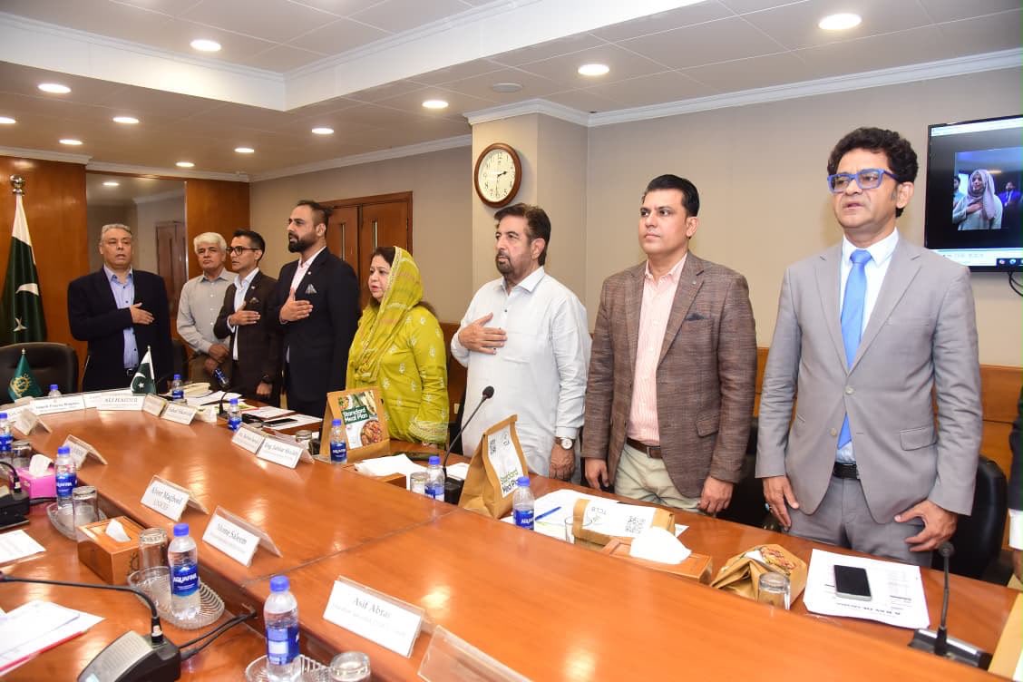A_R_K_81's tweet photo. As 𝗟𝗲𝗮𝗿𝗻𝗶𝗻𝗴 𝗙𝗮𝗰𝗶𝗹𝗶𝘁𝗮𝘁𝗼𝗿, 𝗥𝗖𝗞 𝗕𝗹𝘂𝗲𝘀, delighted to contribute to the conversation for 𝗘𝗱𝘂𝗰𝗮𝘁𝗶𝗼𝗻 𝗳𝗼𝗿 𝗘𝘃𝗲𝗿𝘆 𝗖𝗵𝗶𝗹𝗱. 

#Rotary #LiteracyMission #APS #ARK #GuftuguWithARK https://t.co/vmm4ZzdYd4