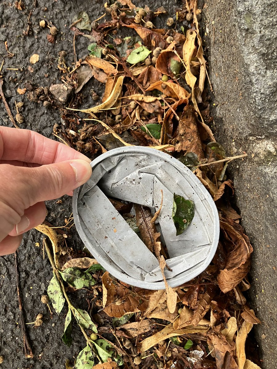 _pickuplitter's tweet photo. @_pickuplitter on duty ✅
Saw, picked, binned. The last four day’s picks: it makes a difference. @KSBScotland #WashYourHands @CleanUpScotland @ZeroWasteScot @PlasticPollutes @Plasticsimpact https://t.co/nYz21Ti8mq