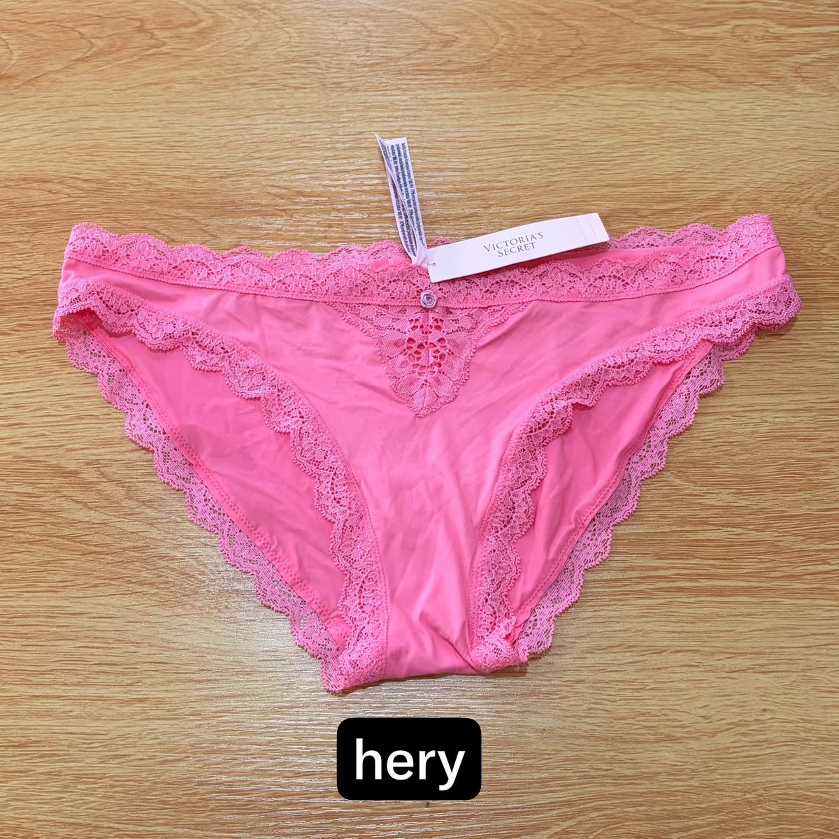 Henry76340693 tweet picture
