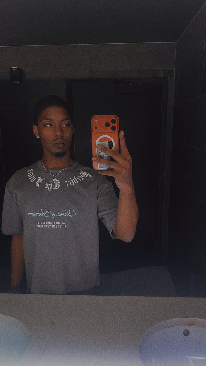 lifeofrankie's tweet photo. Call Me😏 https://t.co/7V3MBbX5Jr