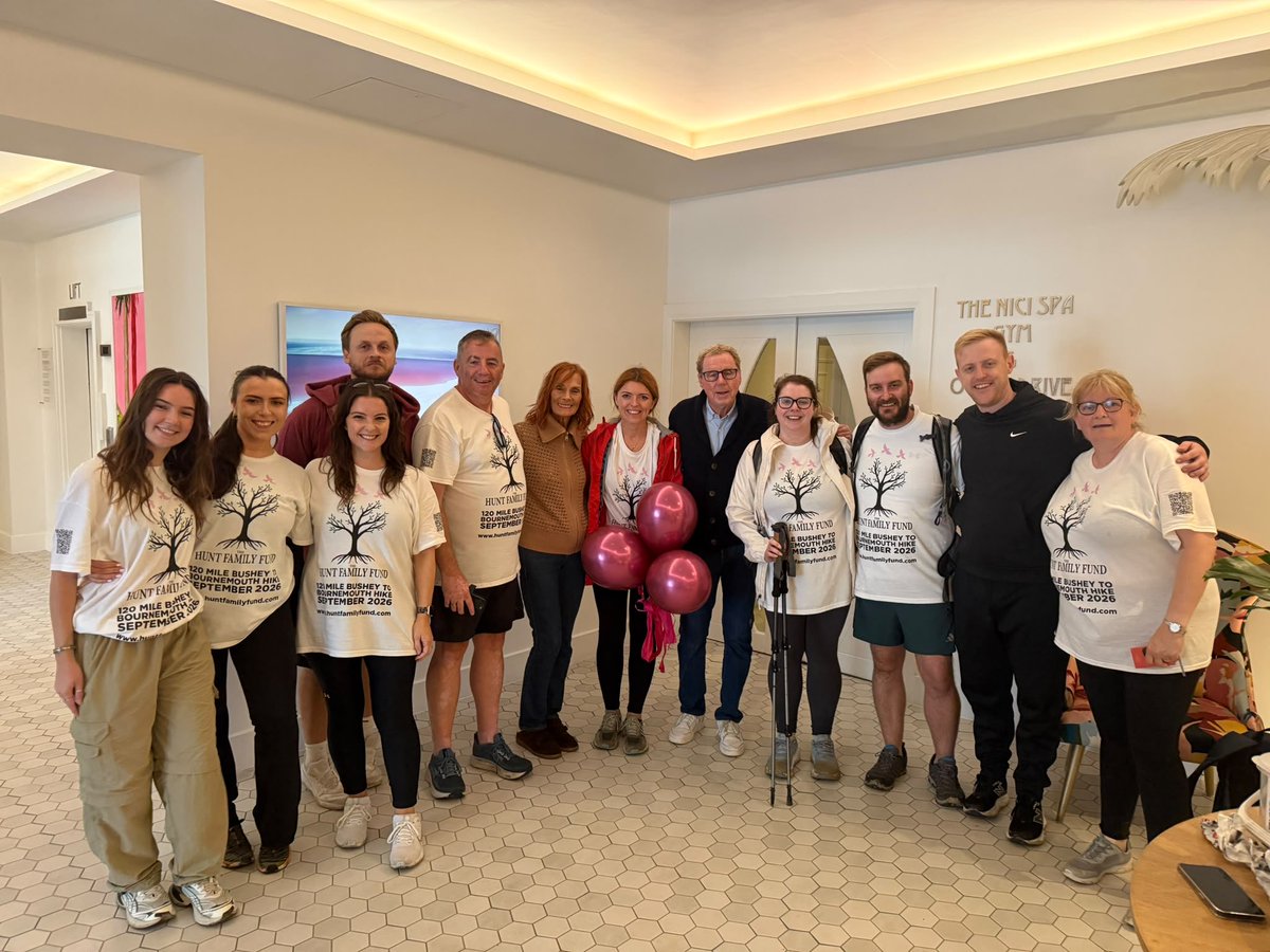HuntyCaller's tweet photo. Surrounded by our best people; lovely of Harry and Sandra Redknapp to greet us in Bournemouth. @Redknapp 
https://t.co/fUgy1Bb1Dq https://t.co/5wsX0iQvhT