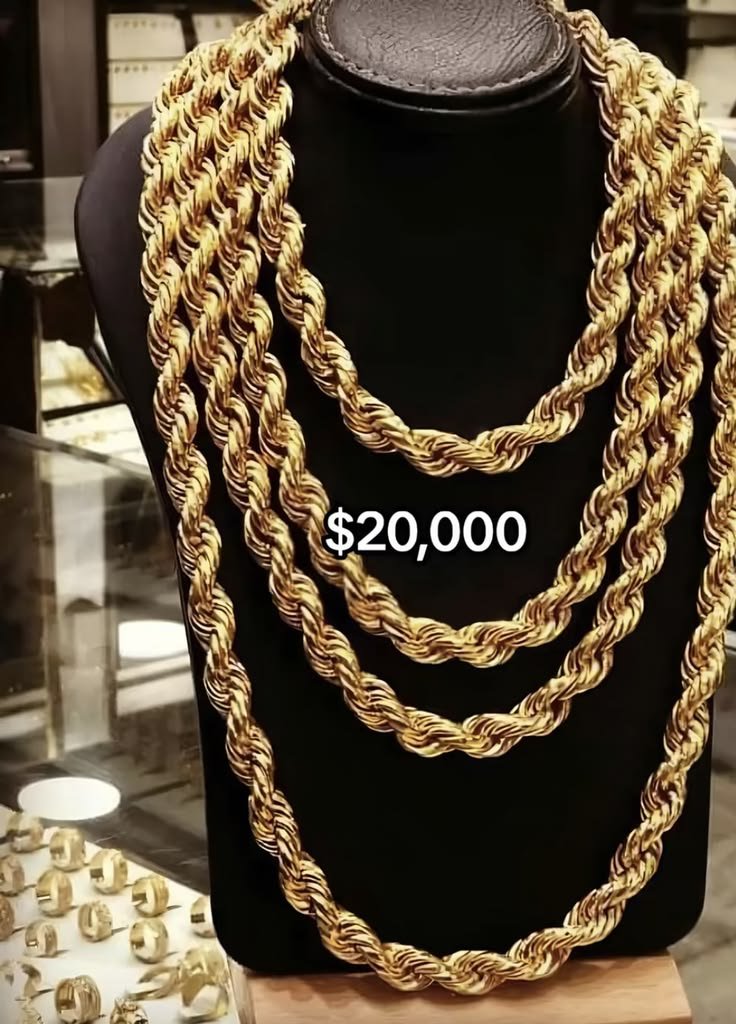 Kathy874320's tweet photo. #NewYorkpost
Any Gold you need is available DM for the price that is my business https://t.co/oOMU4wulAO