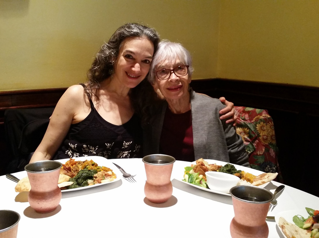 KristaAz7's tweet photo. Hoy compartí empanadas caseras con mi vecina abuela, una tarde genial de vecindad! https://t.co/BsbxwFcnbZ