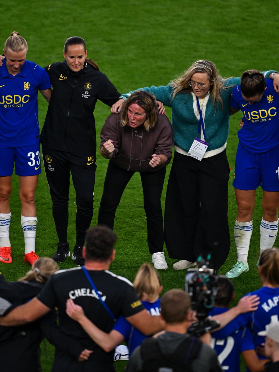 ChelseaFCW's tweet photo. WHAT A WIN! 👏👏👏 https://t.co/4XZ4NyudUt