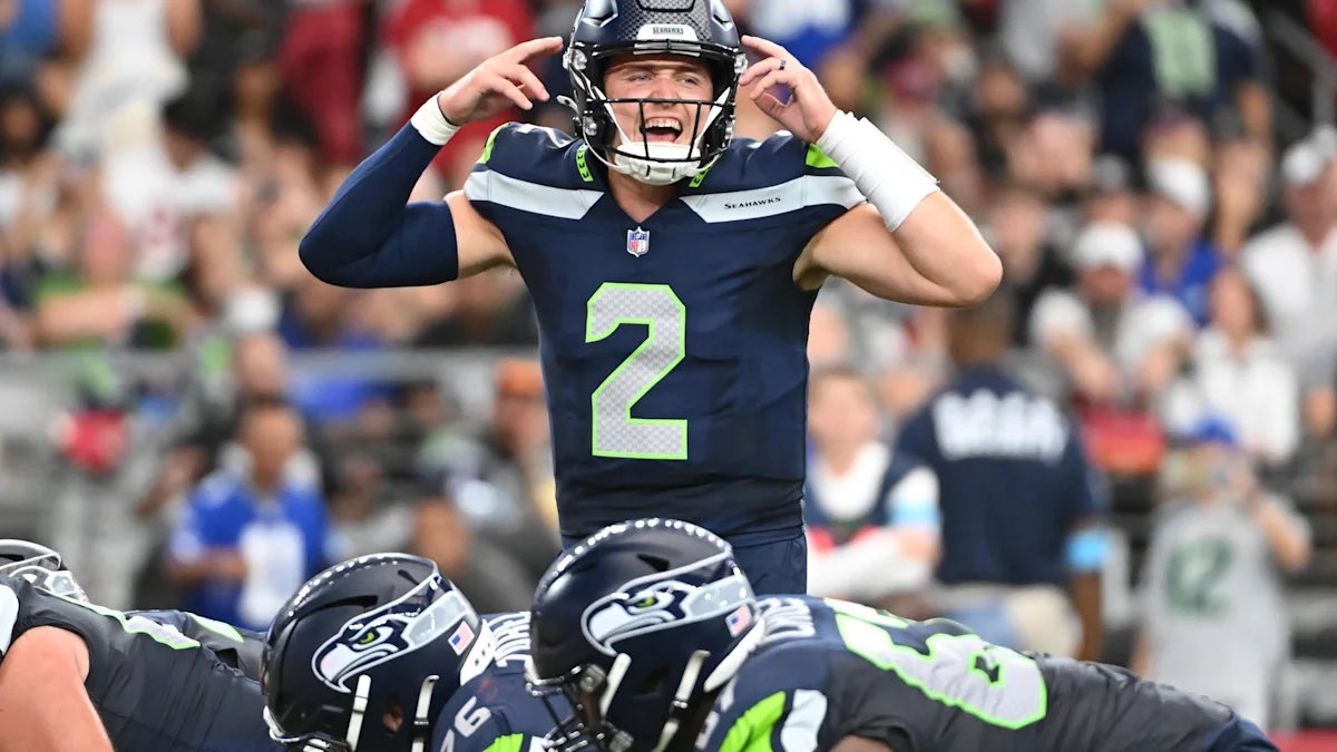 Bonixthegoat10's tweet photo. I think it’s time to have a conversation Seahawk fans….. #seahawks https://t.co/2M4JTwOQHz