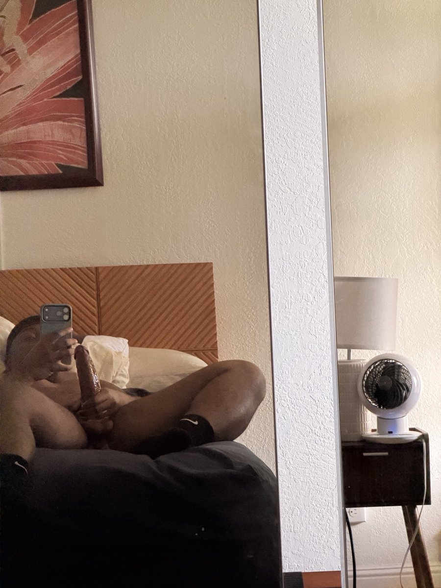 SumbodyCalTyron's tweet photo. @Mr_Confident_ Looks like a perfect fit https://t.co/MVWu2N5nMo