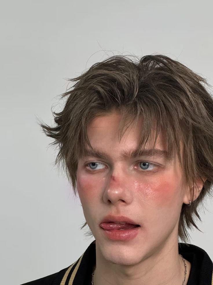 lialindadms's tweet photo. Queria que homens usassem mais blush, de verdade. É UM CHARME E FICA MELHOR AINDA WUANDO É INSOLAÇÃO 🔥🔥 https://t.co/gb6yWhyErL