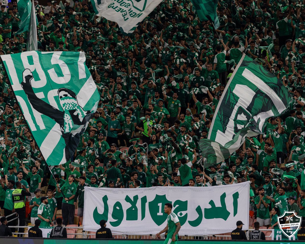 HaniIdris2026's tweet photo. @Rabanalsafena جده دائماً خضراء بلون الوطن ولن يتبدل لونها 💚 https://t.co/xdq4CDnK6Y