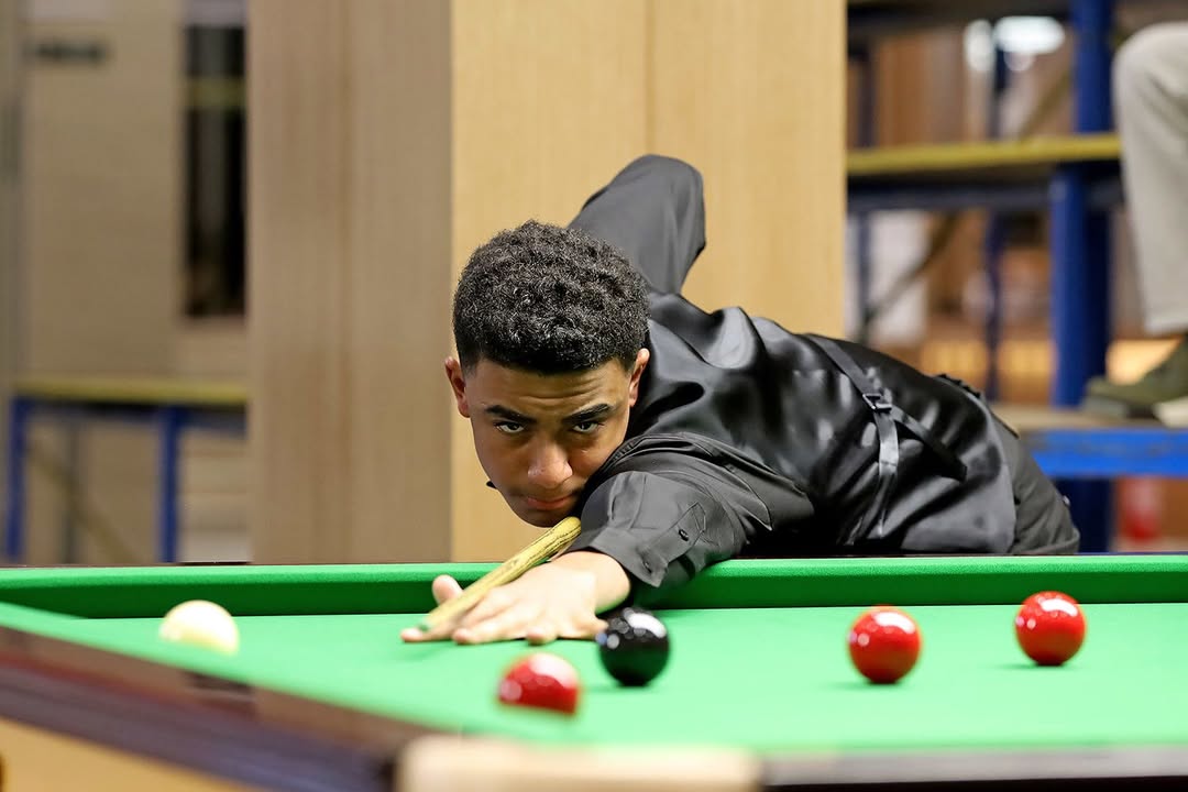 EPSBofficial's tweet photo. SCOTT SECURES JUNIOR CROWN 🏆 Well done to O'Shay Scott, who has beaten Kaylan Patel 3-1 to win the second English Junior Tour title of the season at The Winchester Snooker Club in Leicester! Results 👉 https://t.co/9CiaB3Qaqd #EnglishSnooker https://t.co/XNUHWhZ4p4 https://t.co/u2bhqX6Ar2