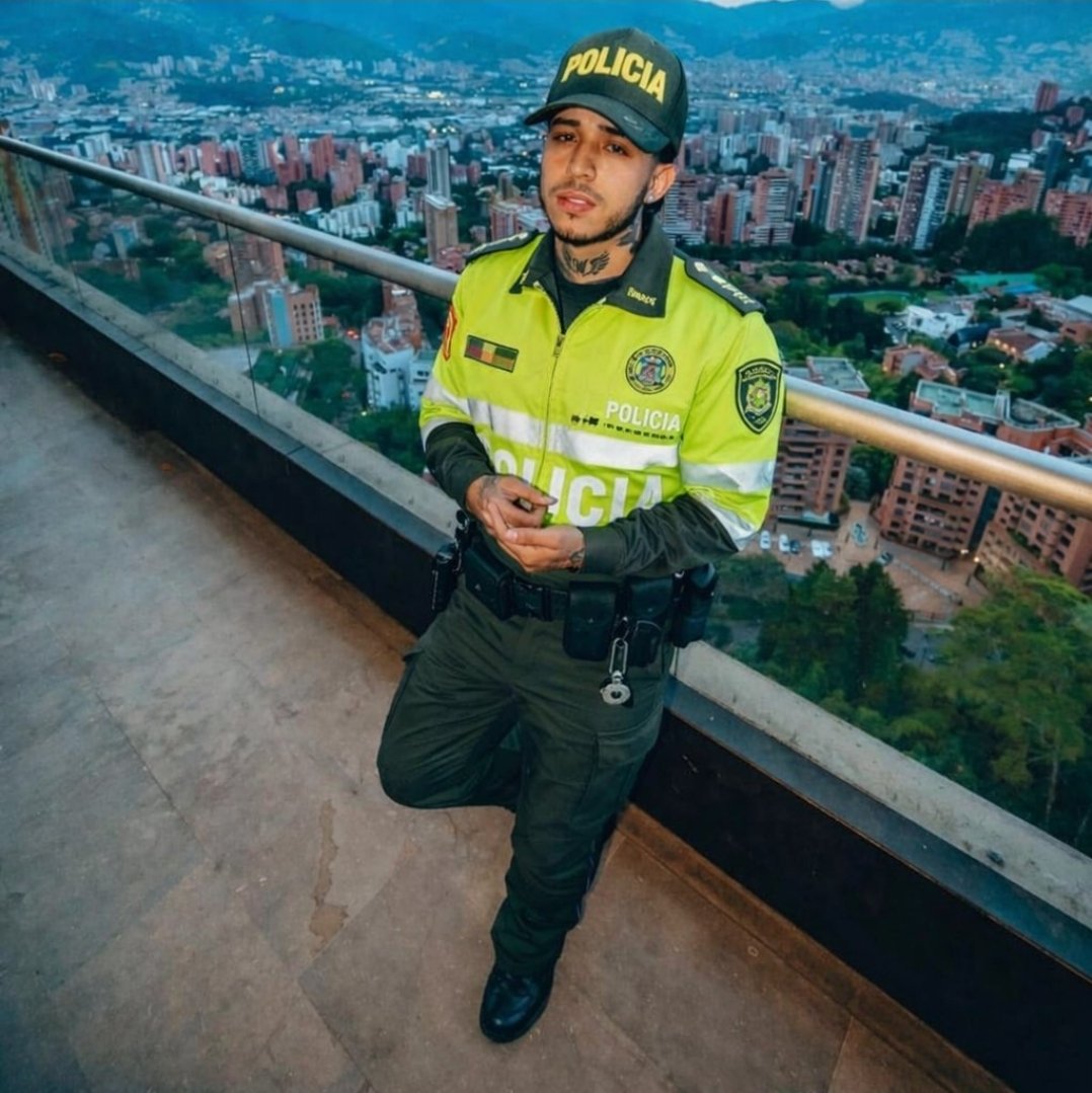 Tayarin630518's tweet photo. WESTCOL SE CHOTEÓ Y CONFESÓ QUE SÍ METE MANO

Westcol aseguró que sí intervino en la pelea de Ibai y que también ayudó en el proceso relacionado con la menor que supuestamente estaría involucrada en el caso de Stiven. Sin embargo, habló de varios temas, pero no mostro pruebas🚨 https://t.co/PDuUmuG22J