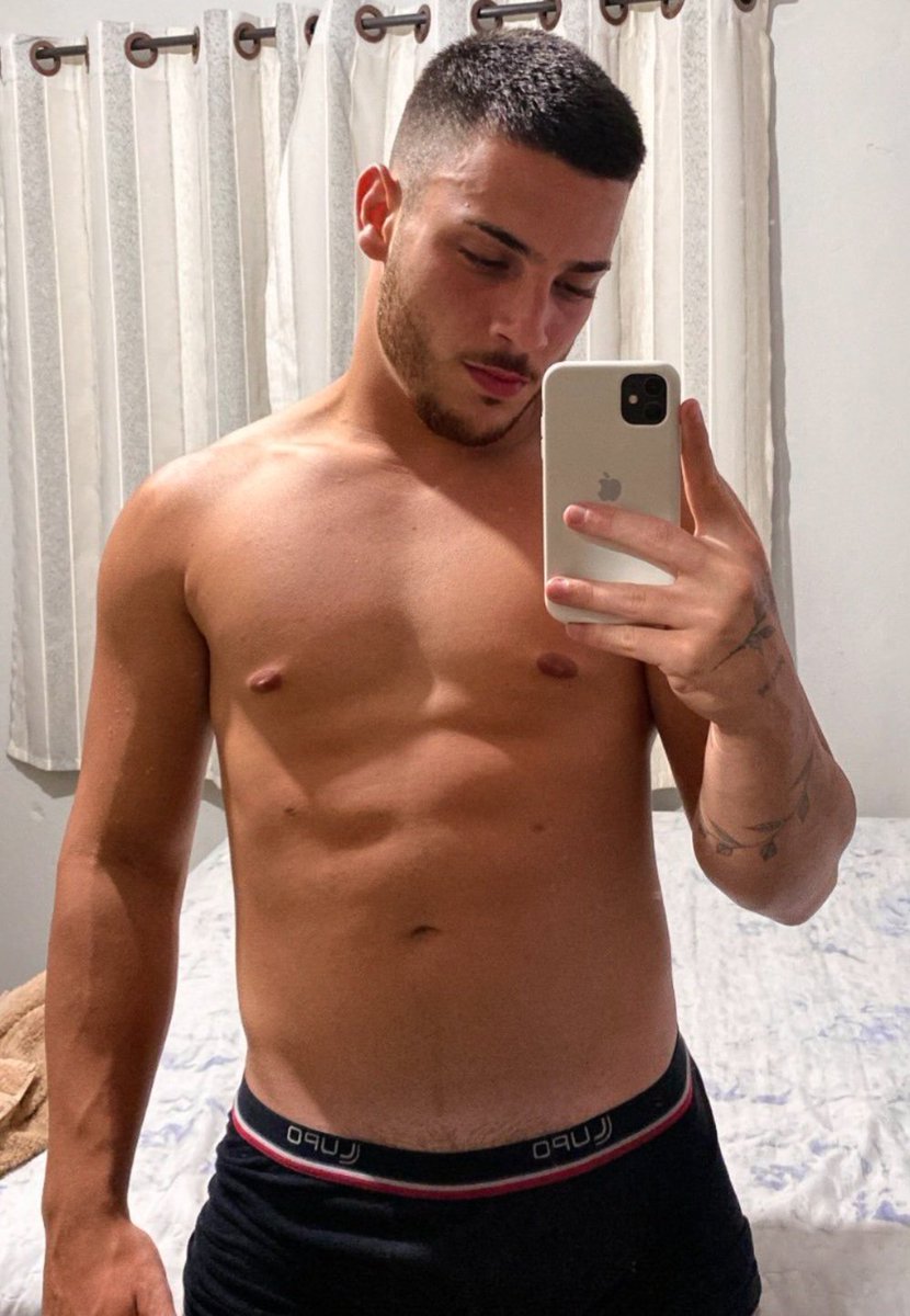 _nhenheteiro's tweet photo. Famosinho do Instagram 🥹🥵
#Vazados #Punheta #PINTOSAWARDS #Nudes #TrocoNudes #Goon #Putinho #Gooner #Roludo #Puto #Macho #Gozada #PINTOSAWARD https://t.co/OimOQuoFvr