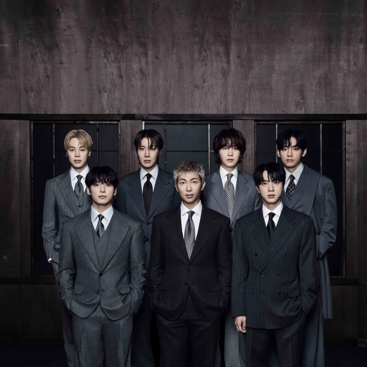 chartdata's tweet photo. BTS' "they don't know 'bout us" has now sold over 500,000 units in the US. https://t.co/FPtYOnPEGF