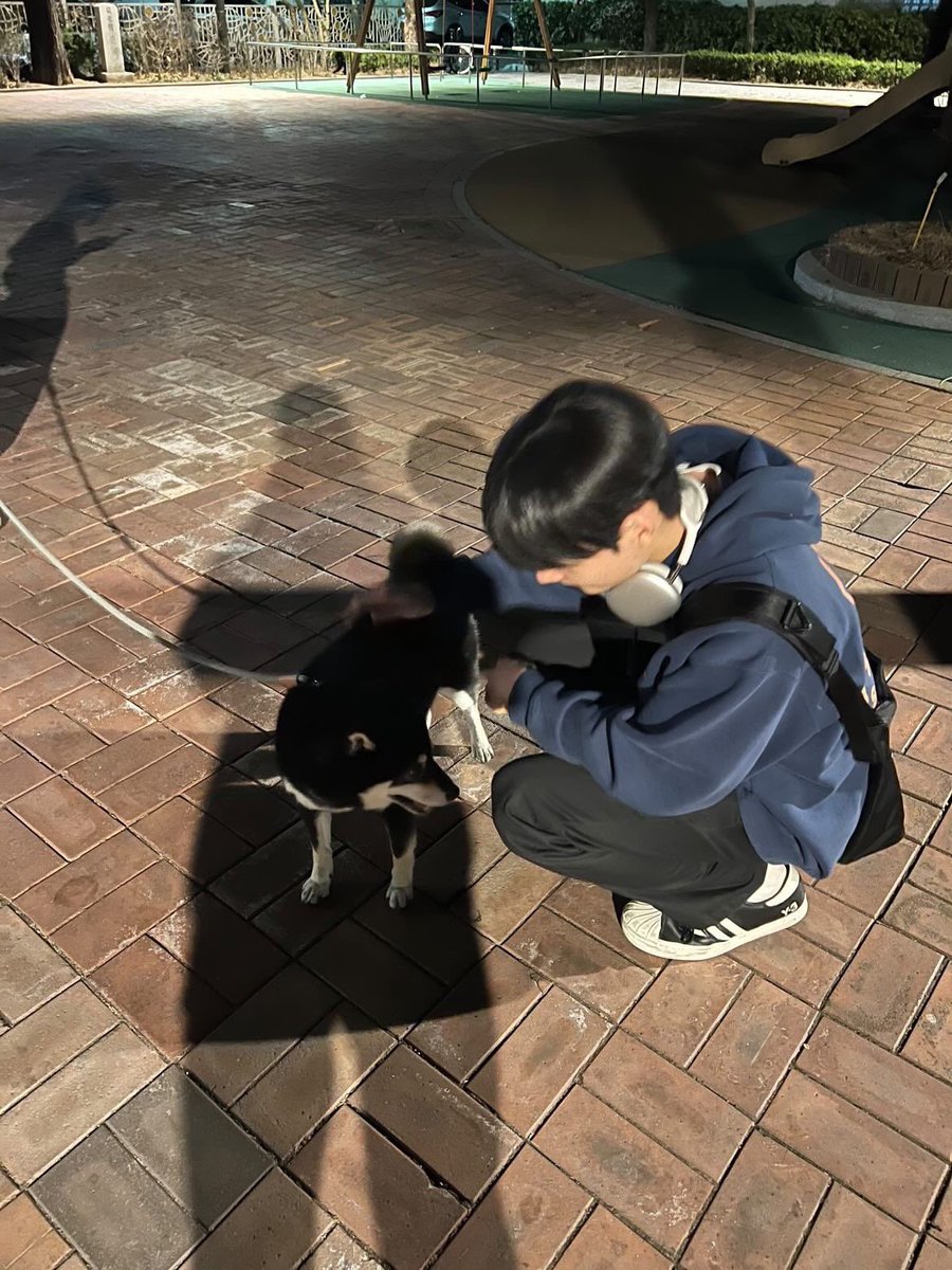 my1aong's tweet photo. 고딩때부터 만난 연상 쫑싱님과 cc를 거쳐 결혼에 골인하다 https://t.co/ZHaWKd7TPh