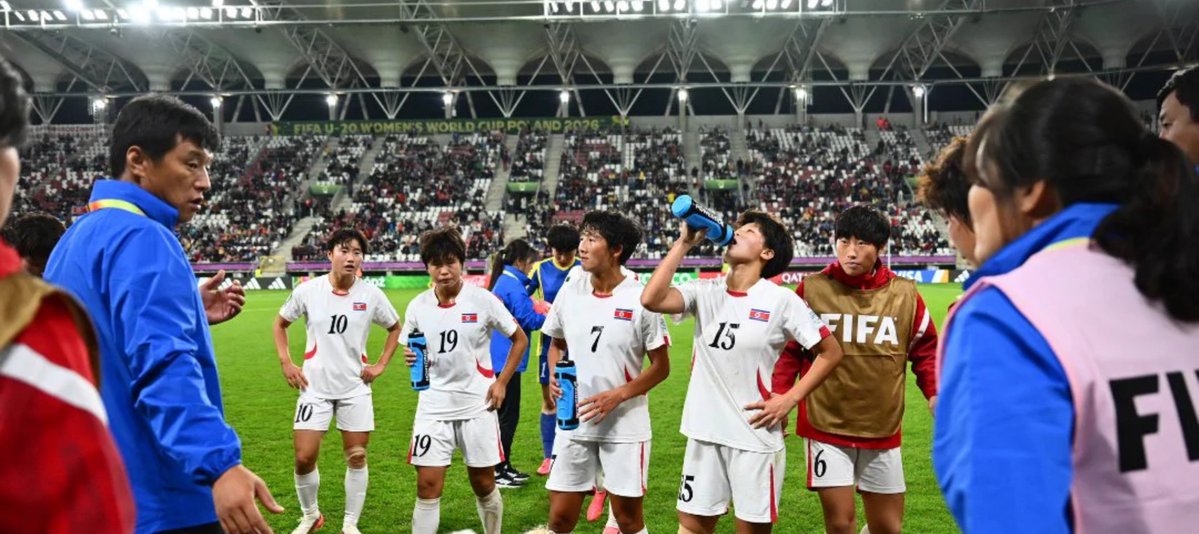 mundopelotanet's tweet photo. ✖️🤯🇰🇵 INCREÍBLE: Corea del Norte llegó a la FINAL del Mundial Sub-20 Femenino, NO perdió ningún partido, NO recibió ni 1 solo gol en el torneo y aún así NO alzó al título.

✅️ 2-0 vs 🇵🇹
✅️ 4-0 vs 🇨🇷
✅️ 3-0 vs 🇨🇴
✅️ 2-0 vs 🇯🇵
✅️ 2-0 vs 🇨🇦
✅️ 3-0 vs 🇨🇴
❌️ 0-0 vs 🇪🇸 (derrota en la final por penales)

Un escenario tan atípico como impresionante. #U20WWC